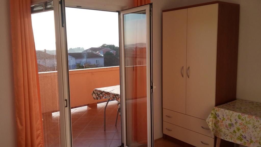 Apartments And Rooms Nediljko بيبينيا المظهر الخارجي الصورة