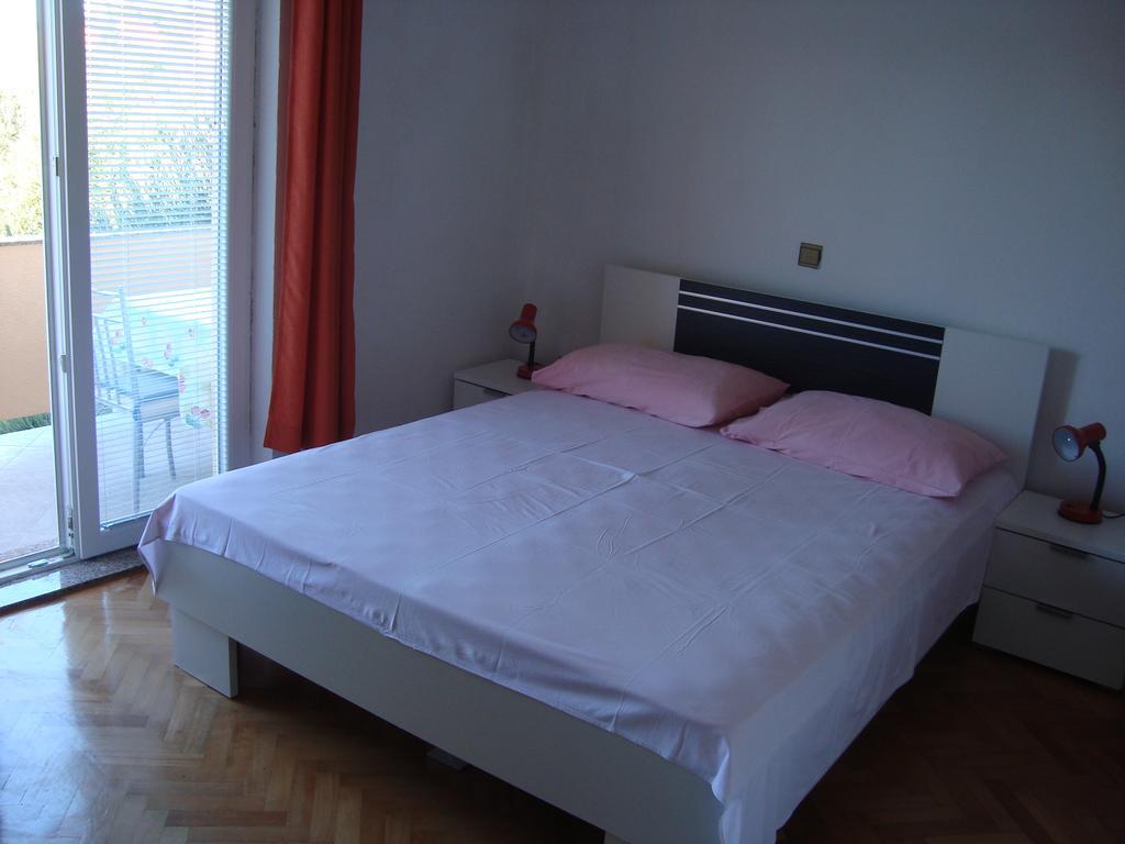 Apartments And Rooms Nediljko بيبينيا المظهر الخارجي الصورة