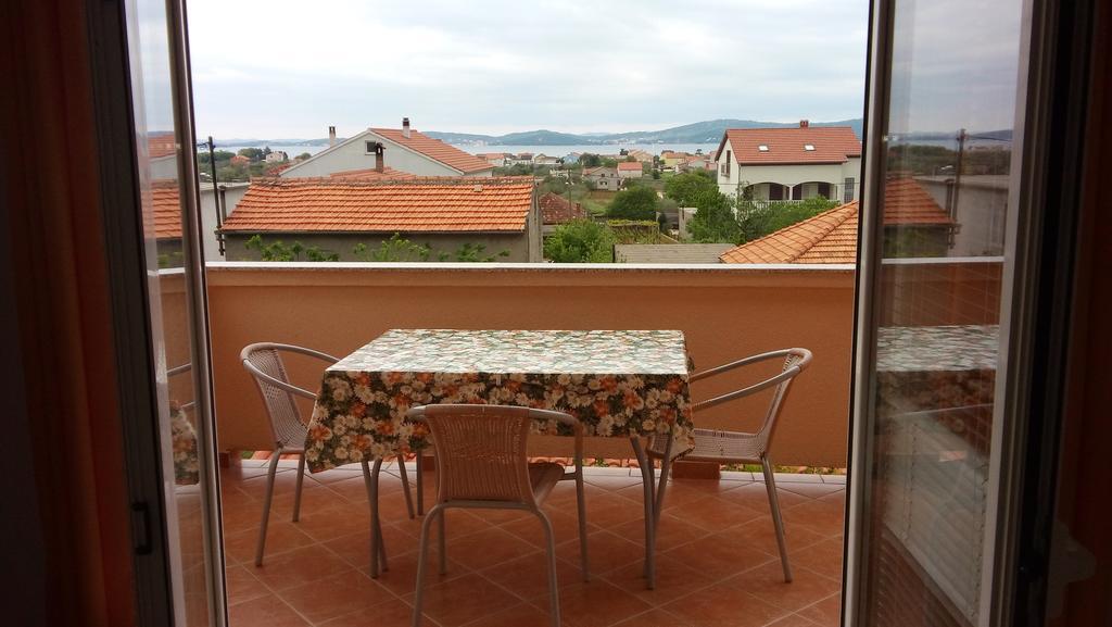 Apartments And Rooms Nediljko بيبينيا المظهر الخارجي الصورة